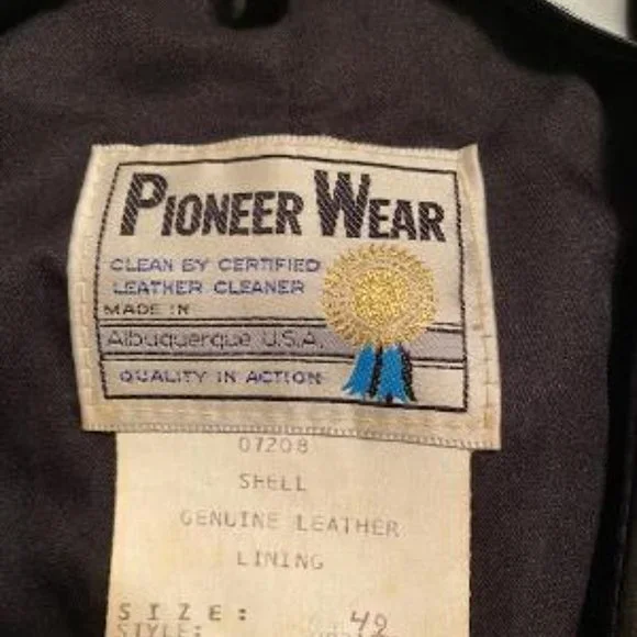 Pioneer Wear Leather Vest - Picture 4 of 6